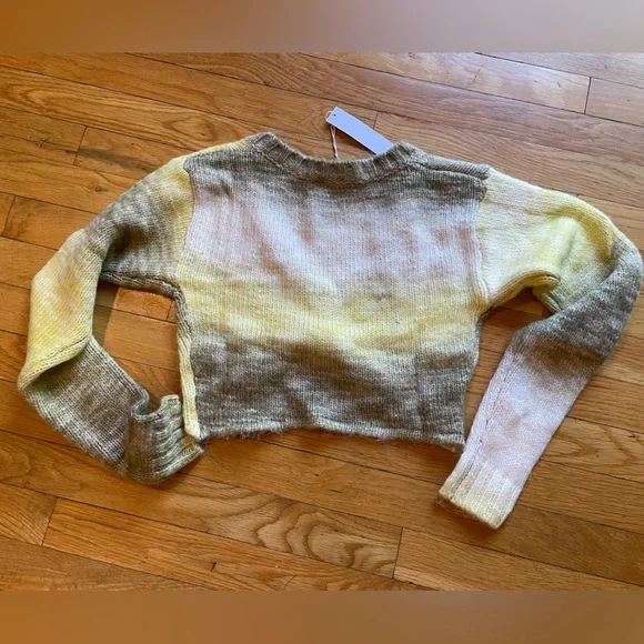 NWT For Love & Lemons Green Celeste Twist Front Crop Sweater - Size m - Picture 3 of 5